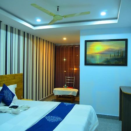 Hotel Housefinch Residency Bangalore Extérieur photo