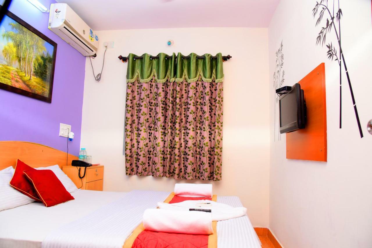 Hotel Housefinch Residency Bangalore Extérieur photo